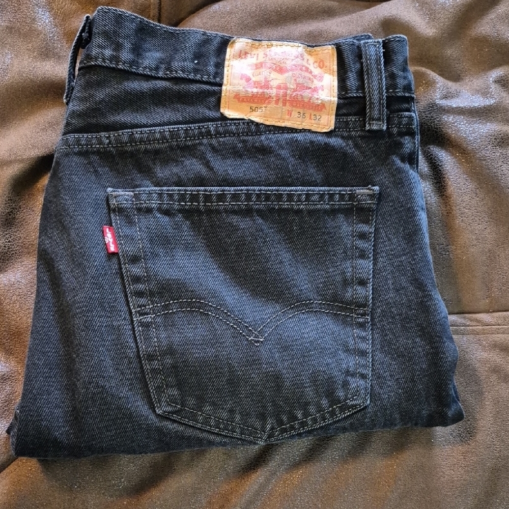Levi's Men's Charcoal Relaxed Jeans